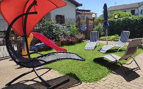 GIORNI FELICI: appartamento tutto nuovo, giardino, parcheggio